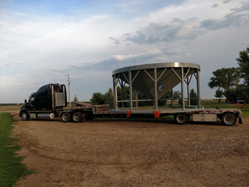 Oversize load transport side view